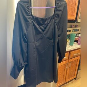 Elegant Black Long Sleeve Dress